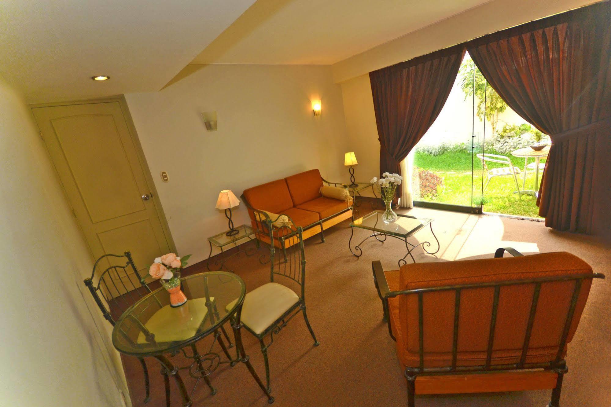 Suites Antique Apart Hotel Ліма Екстер'єр фото