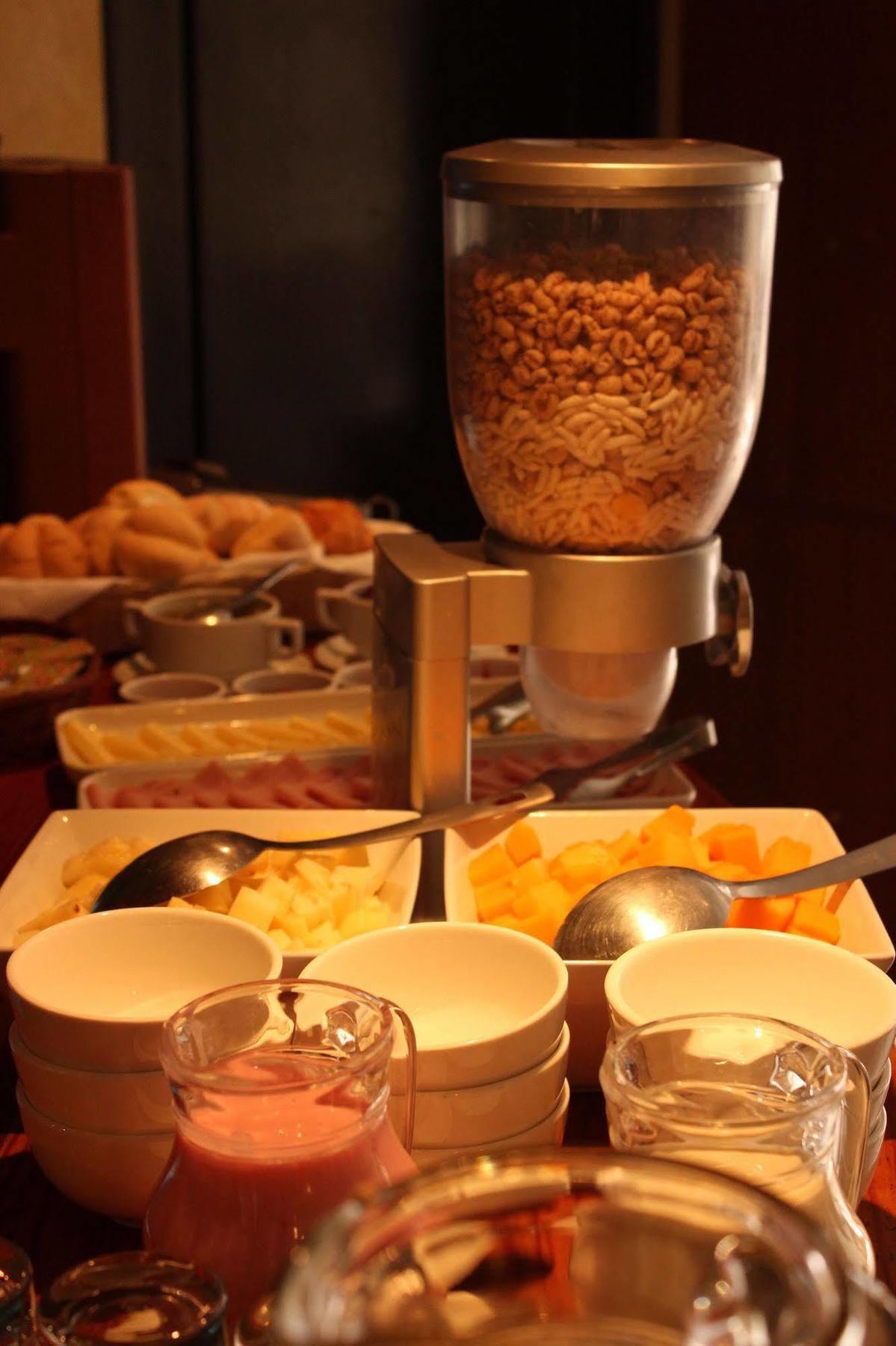Suites Antique Apart Hotel Ліма Екстер'єр фото
